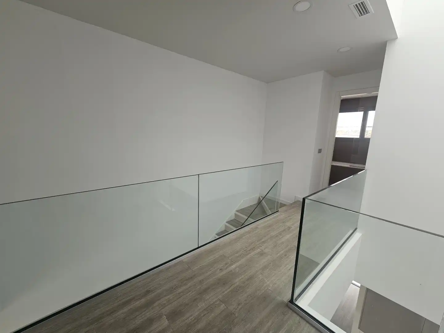 Casa adosada de alquiler en Estepona con Aire acondicionado, Terraza y Piscina