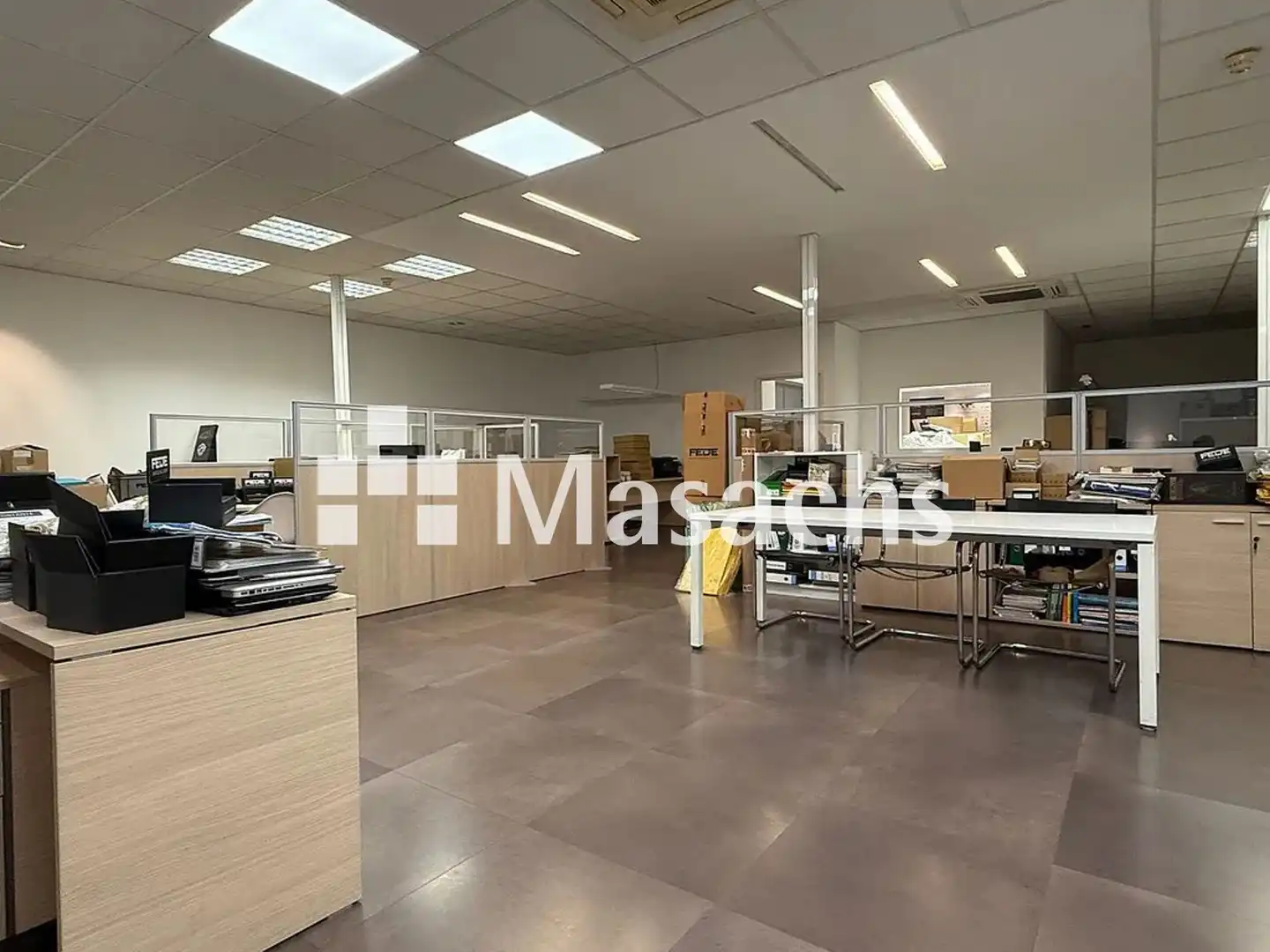 Nau industrial en venda en Badalona