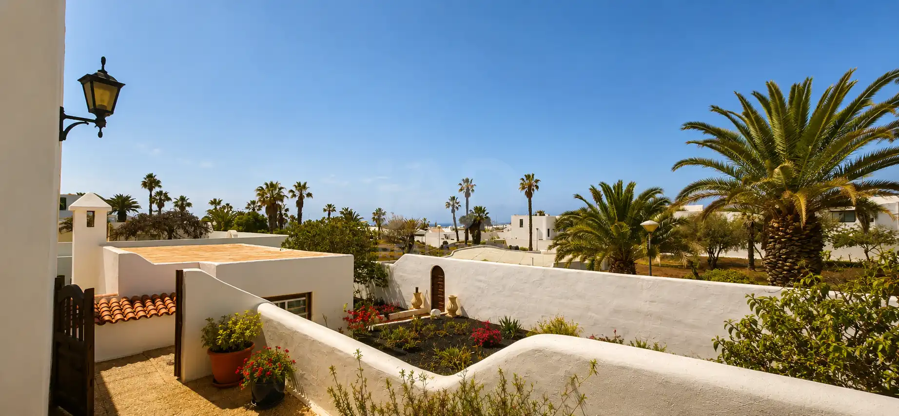 Vista exterior de Casa o xalet en venda en Arrecife amb Piscina