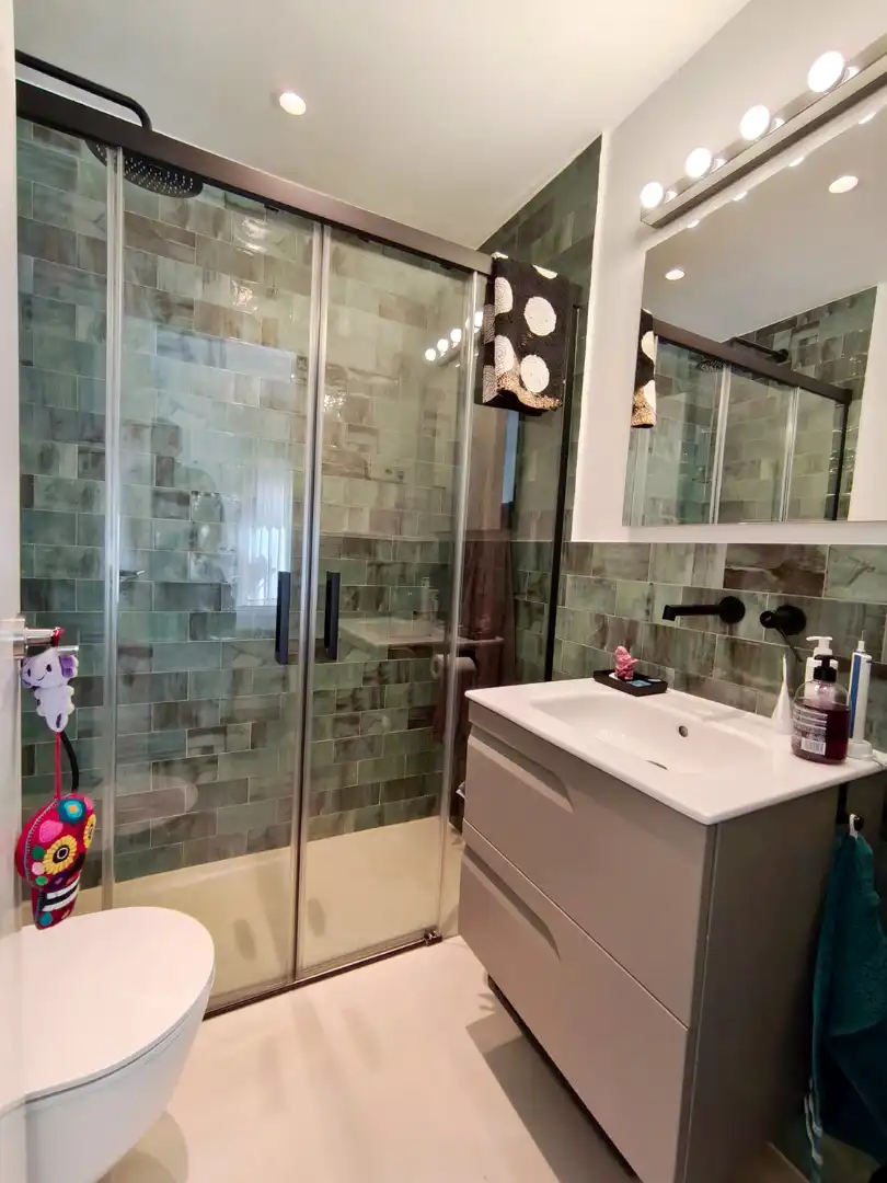 Baño de Piso en venta en Madrid con Aire acondicionado, Calefacción y Terraza