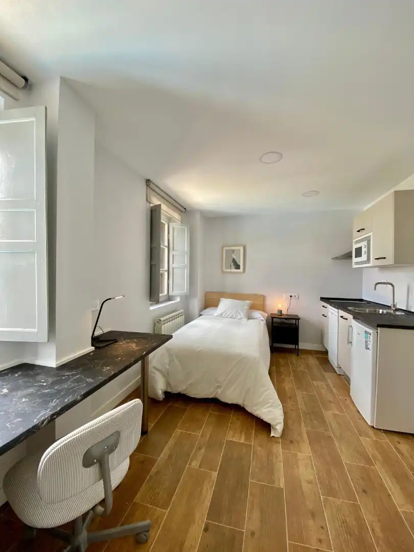 Habitación de Edificio en venta en Ávila