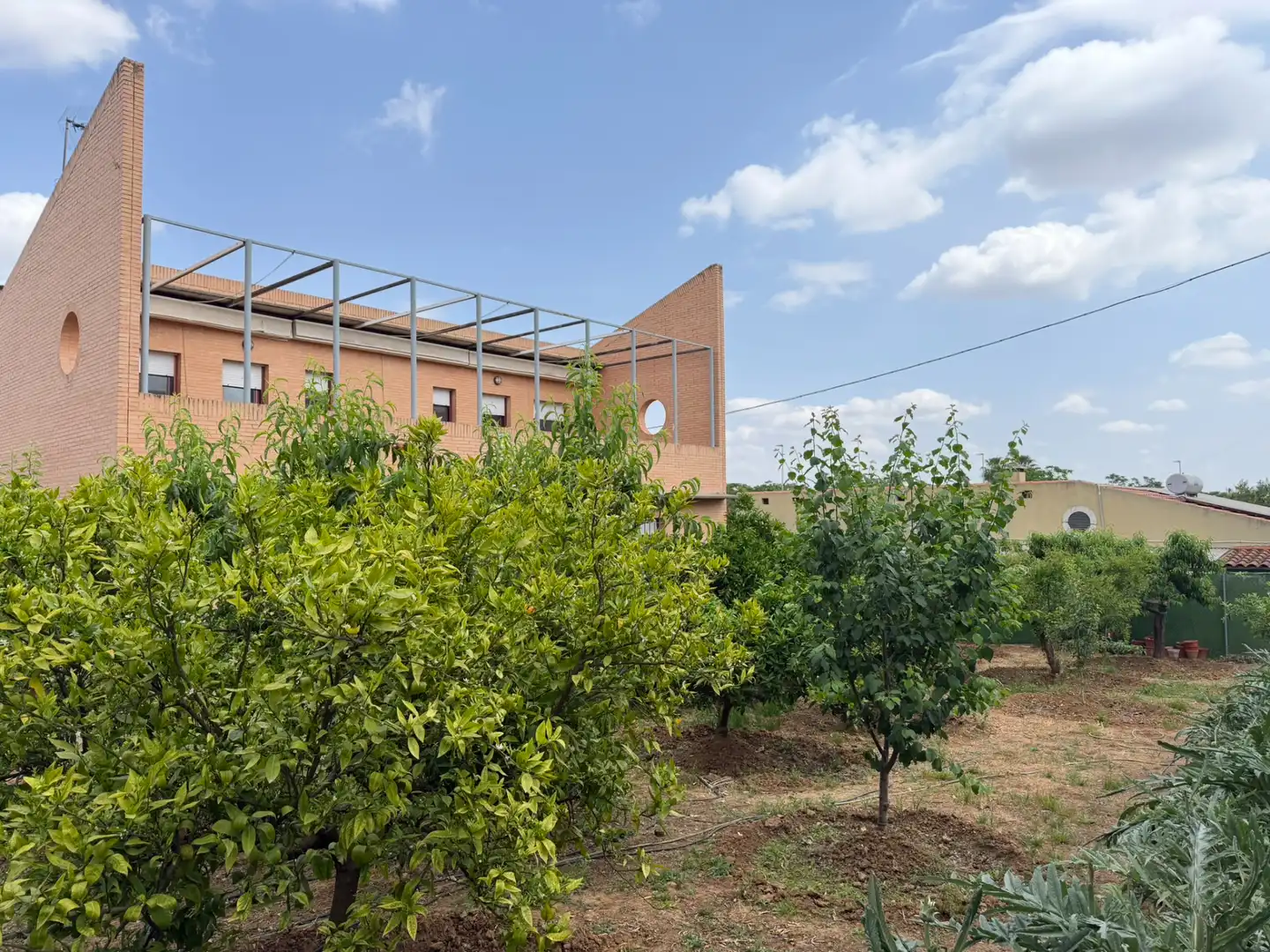 Vista exterior de Casa o xalet en venda en Badajoz amb Aire condicionat, Calefacció i Jardí privat