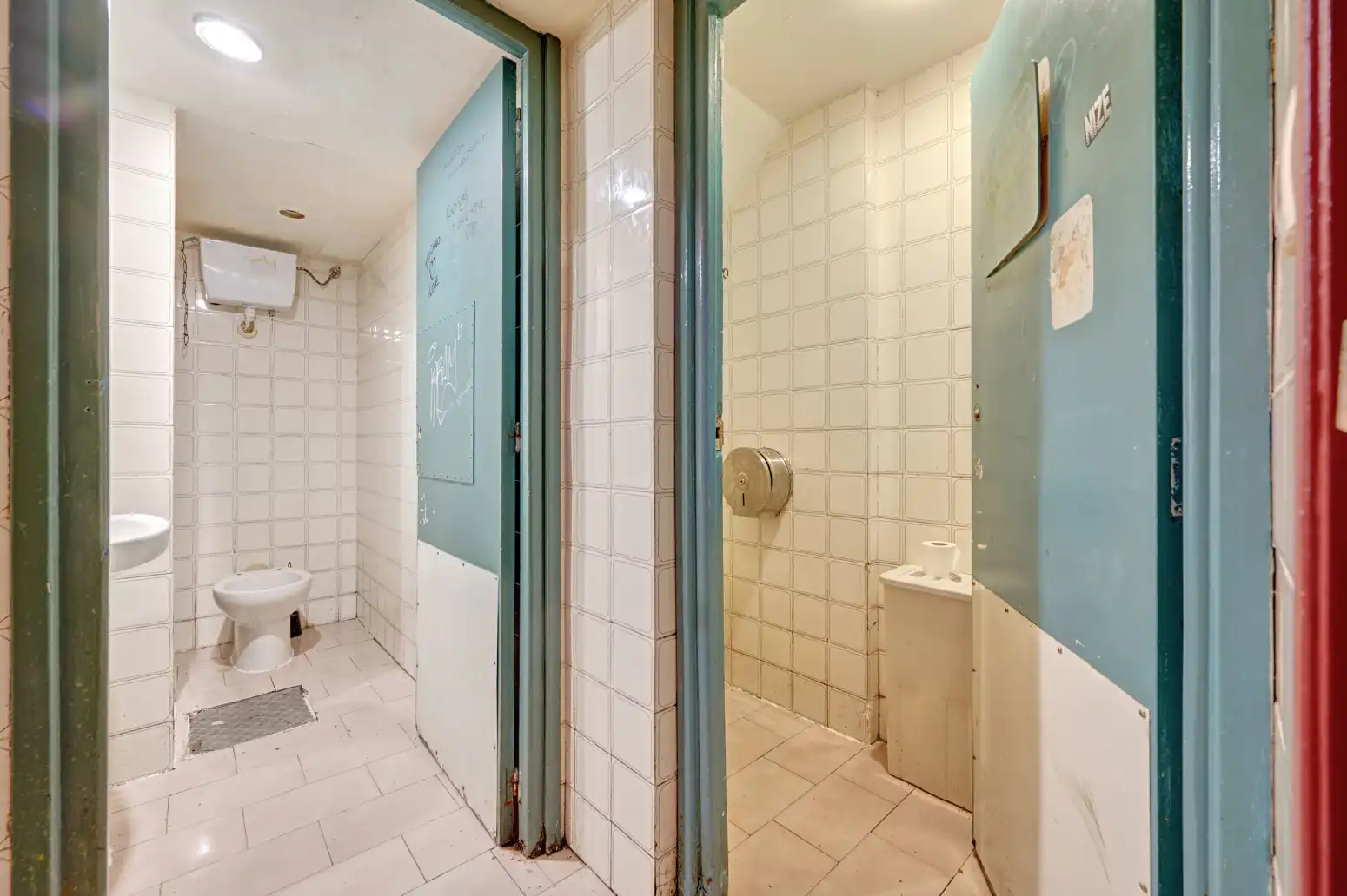Baño de Local en venta en  Pamplona / Iruña
