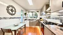 Kitchen of Single-family semi-detached for sale in San Antonio de Benagéber  with Air Conditioner, Heating and Private garden