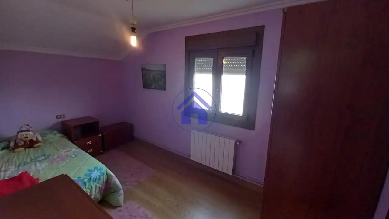 Houses for sale in Vigo   with Heating, Private garden and Parquet flooring