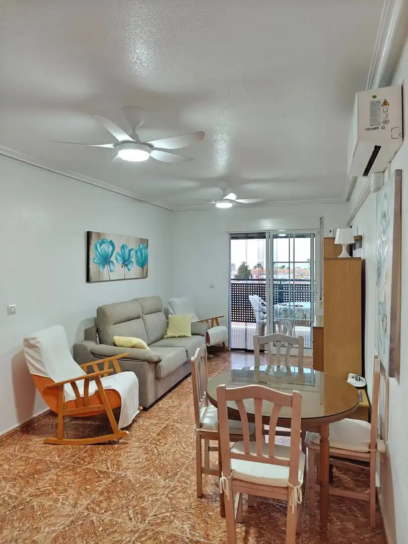 Sala d'estar de Àtic de lloguer en Cartagena amb Aire condicionat, Terrassa i Moblat
