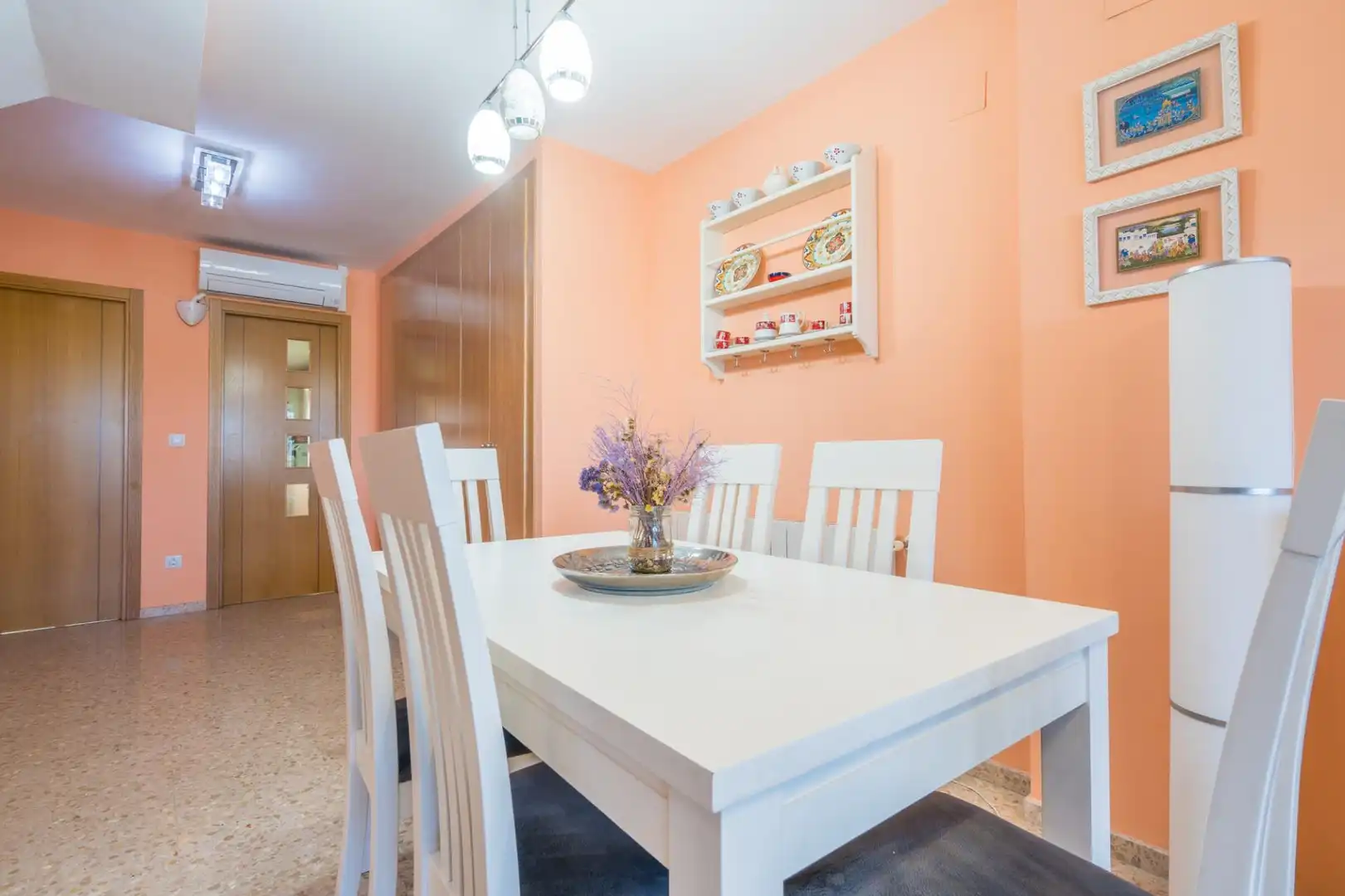 Dining room of Flat for sale in La Pobla de Vallbona  with Air Conditioner, Heating and Terrace