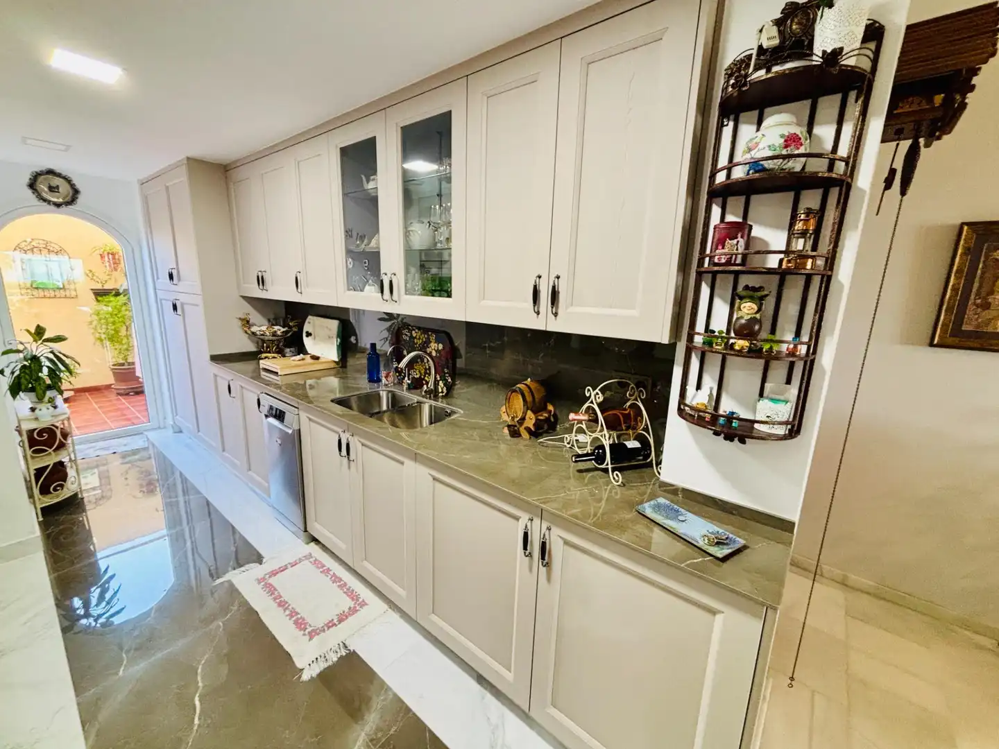 Cuina de Apartament en venda en Mijas amb Aire condicionat, Calefacció i Jardí privat