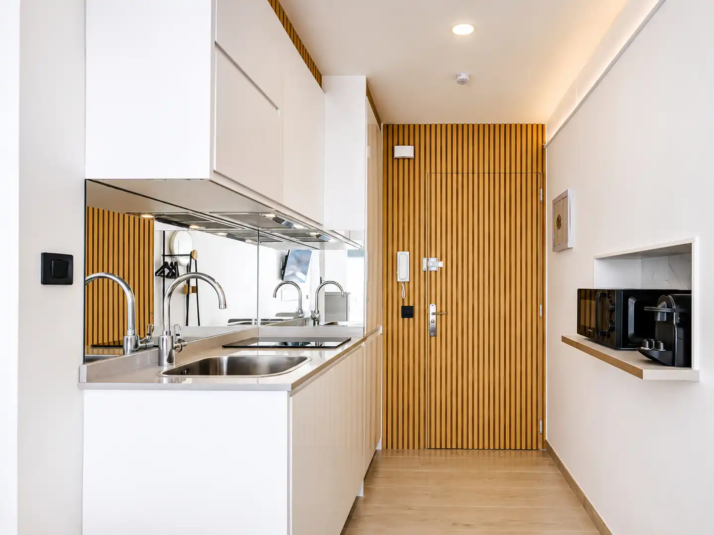 Kitchen of Study for sale in Empuriabrava  with Air Conditioner and Jacuzzi