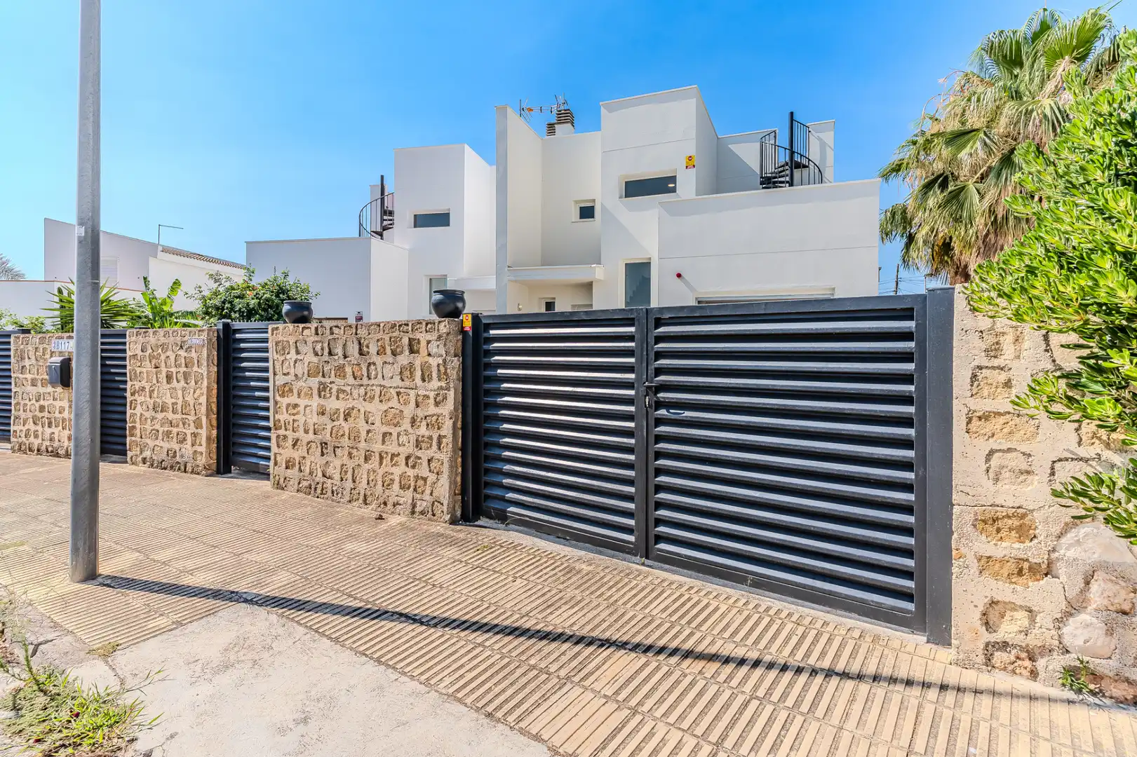 Vista exterior de Casa o chalet en venta en L'Ametlla de Mar  con Aire acondicionado, Calefacción y Jardín privado