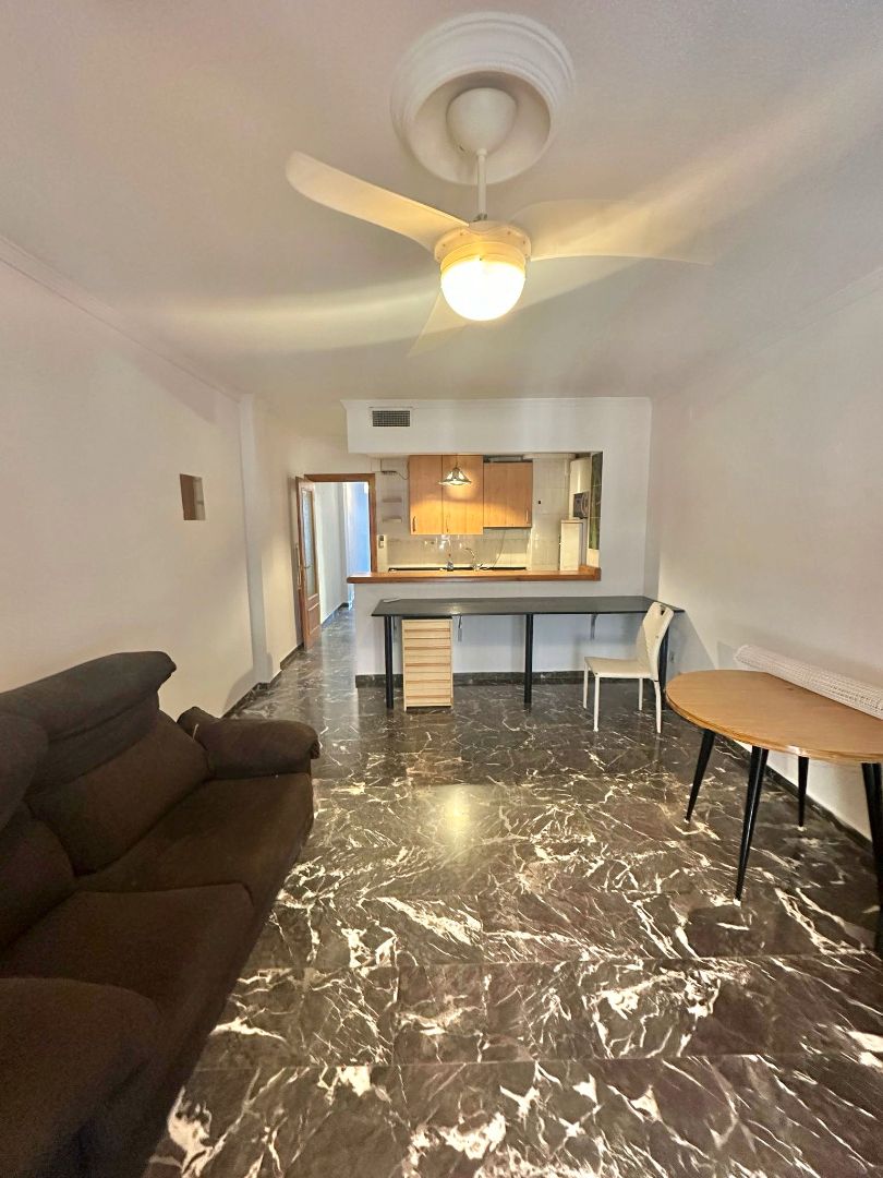 Vista exterior de Apartamento de alquiler en  Granada Capital con Aire acondicionado, Calefacción y Amueblado