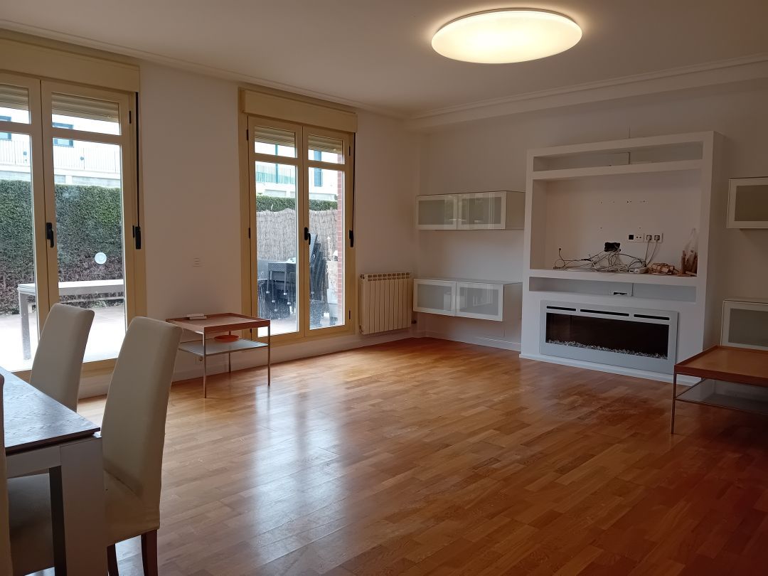 Casa adosada en venta en Villamediana de Iregua
