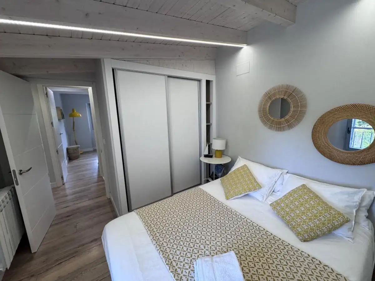 Bedroom of Detached homes for sale in Llanes  with Heating, Terrace and Furnished
