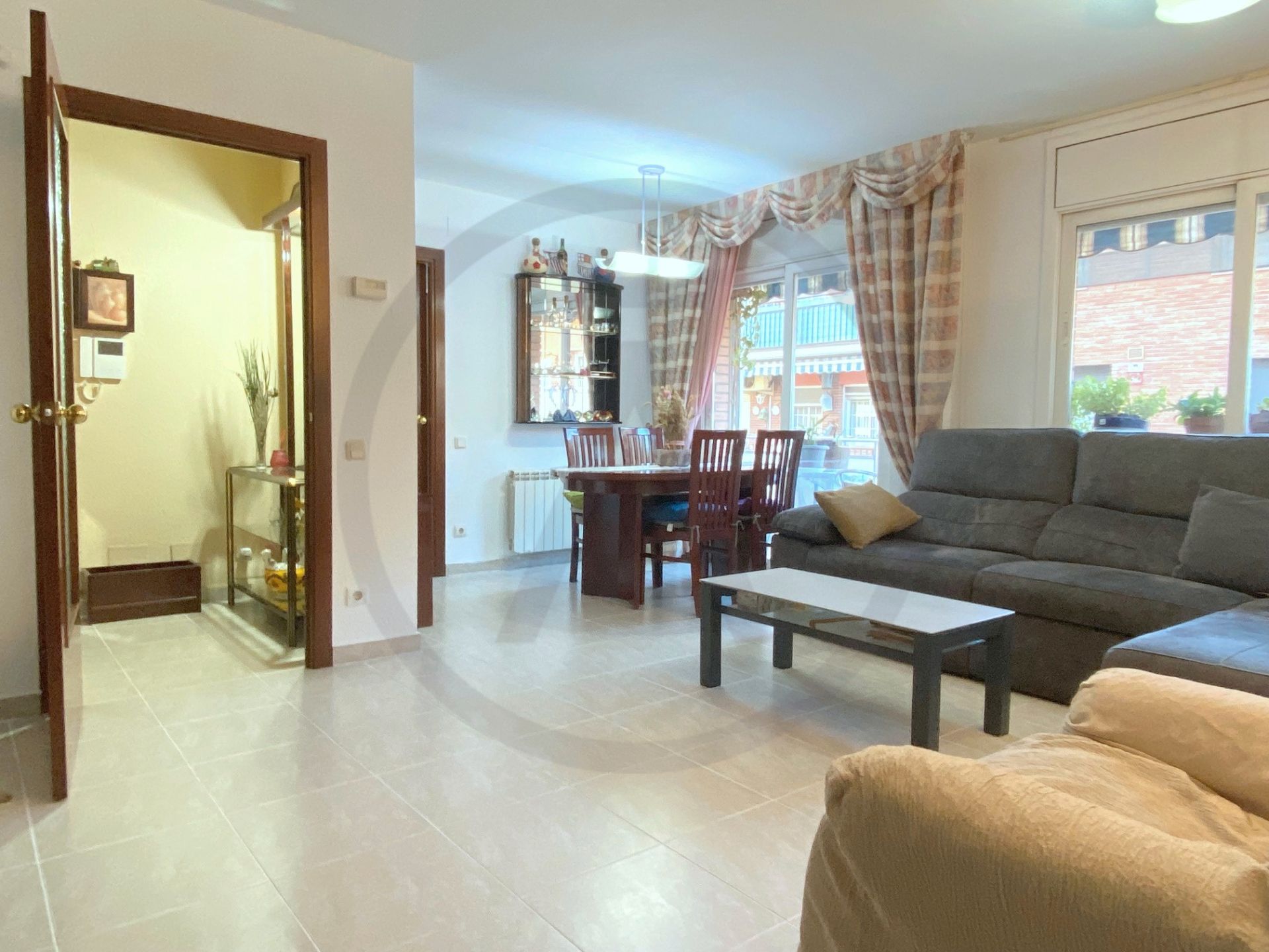Living room of Flat for sale in Rubí  with Air Conditioner, Heating and Balcony