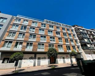 Vista exterior de Apartament en venda en Vigo  amb Balcó