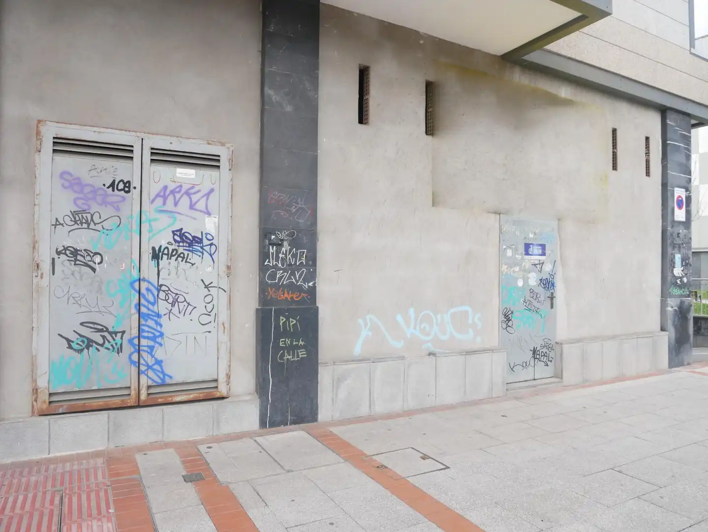 Locale commerciale in affitto a Pozokoetxe