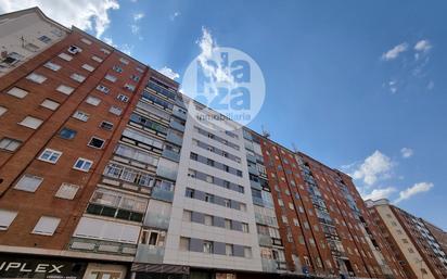 Vista exterior de Pis en venda en Burgos Capital amb Calefacció