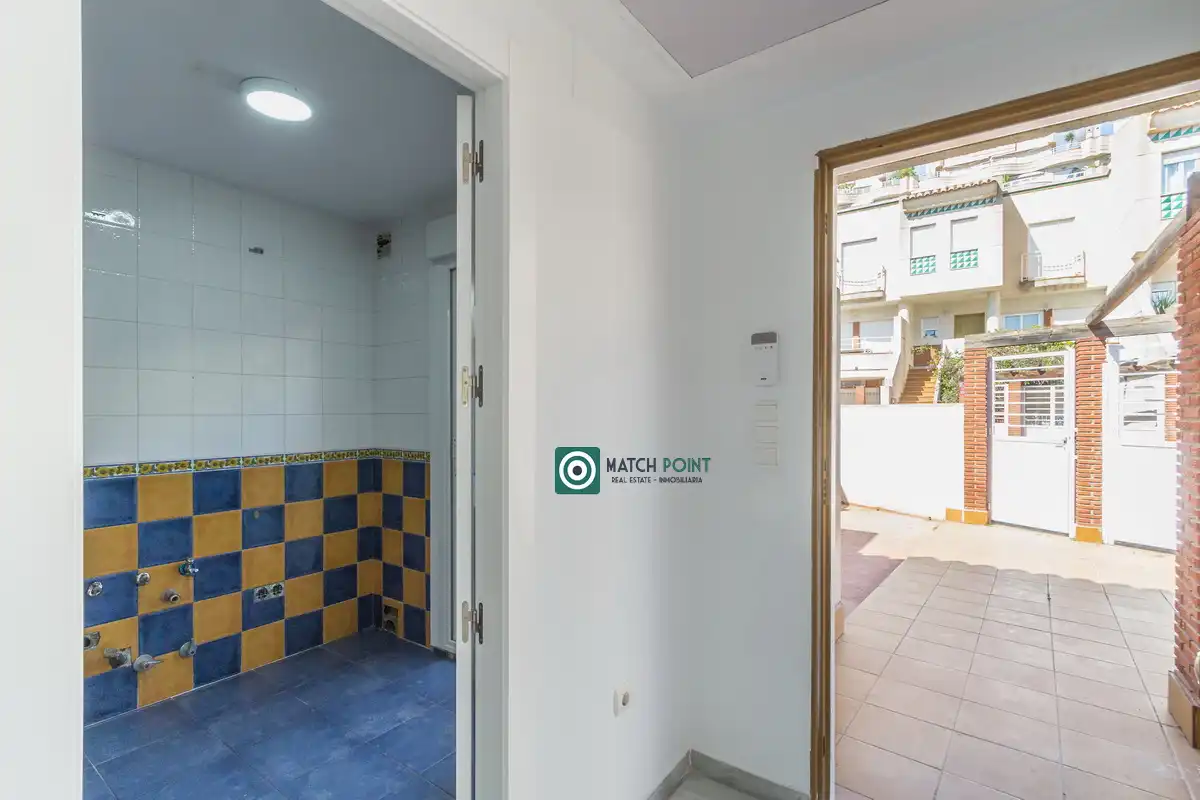 Einfamilien-Reihenhaus zum Verkauf in Almuñécar