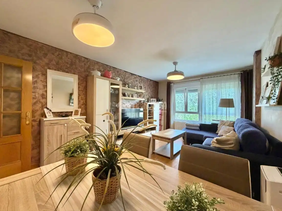 Sala de estar de Piso en venta en Palencia con Calefacción y Trastero