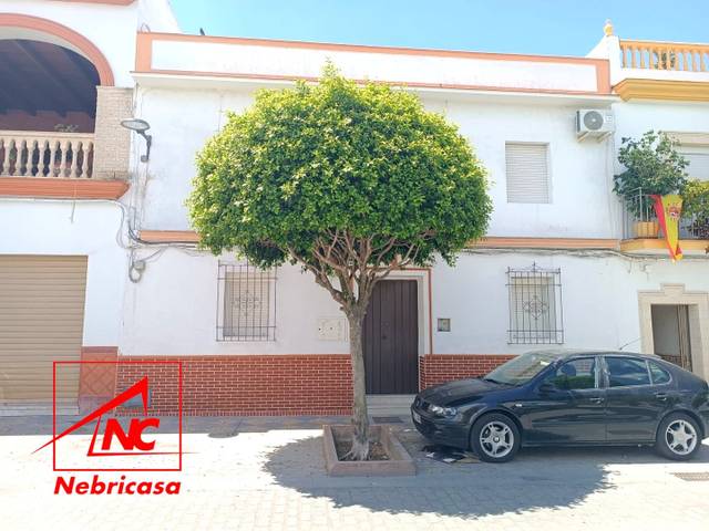 Casa-chalet en Venta en El Cuervo de Sevilla