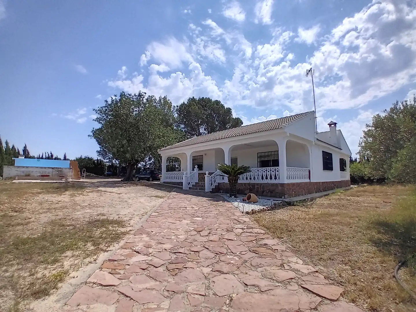 Vista exterior de Casa o chalet en venta en Torrent con Jardín privado, Terraza y Piscina