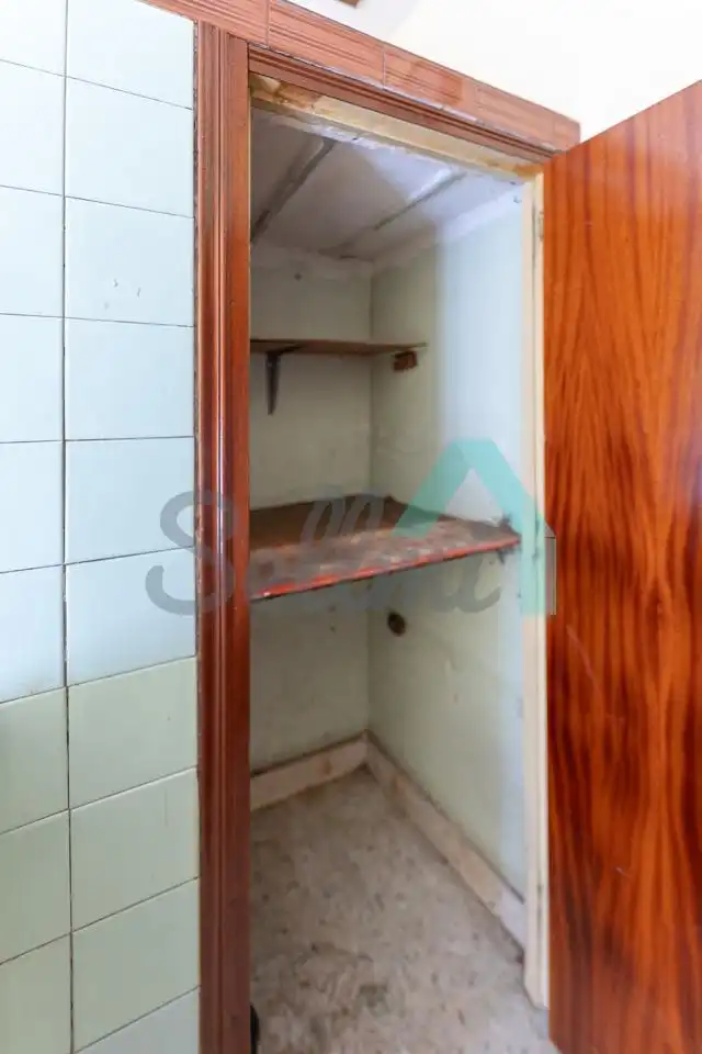 Cuina de Pis en venda en Gijón  amb Calefacció, Traster i Moblat