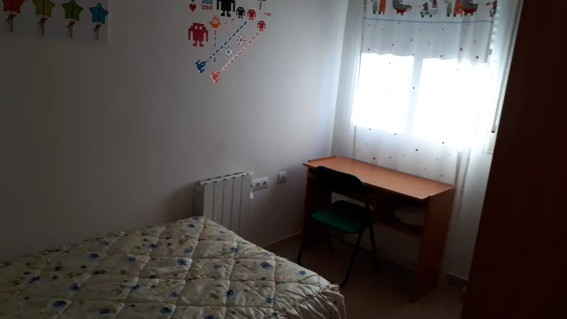 Schlafzimmer von Wohnung zur Miete in Granada mit Klimaanlage, Heizung und Möbliert