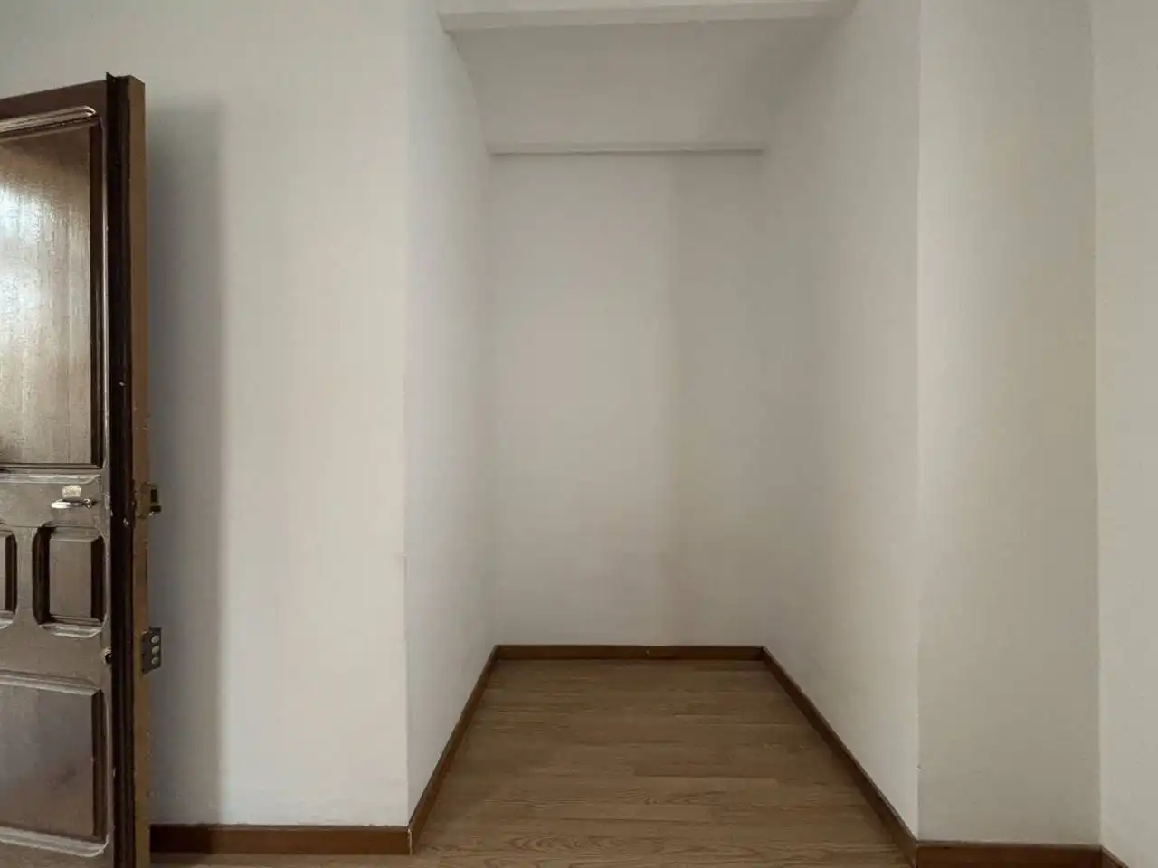 Schlafzimmer von Büro zur Miete in Barcelona mit Alarm