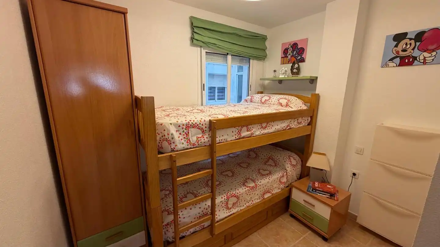 Habitación de Apartamento en venta en La Manga del Mar Menor con Aire acondicionado, Terraza y Trastero