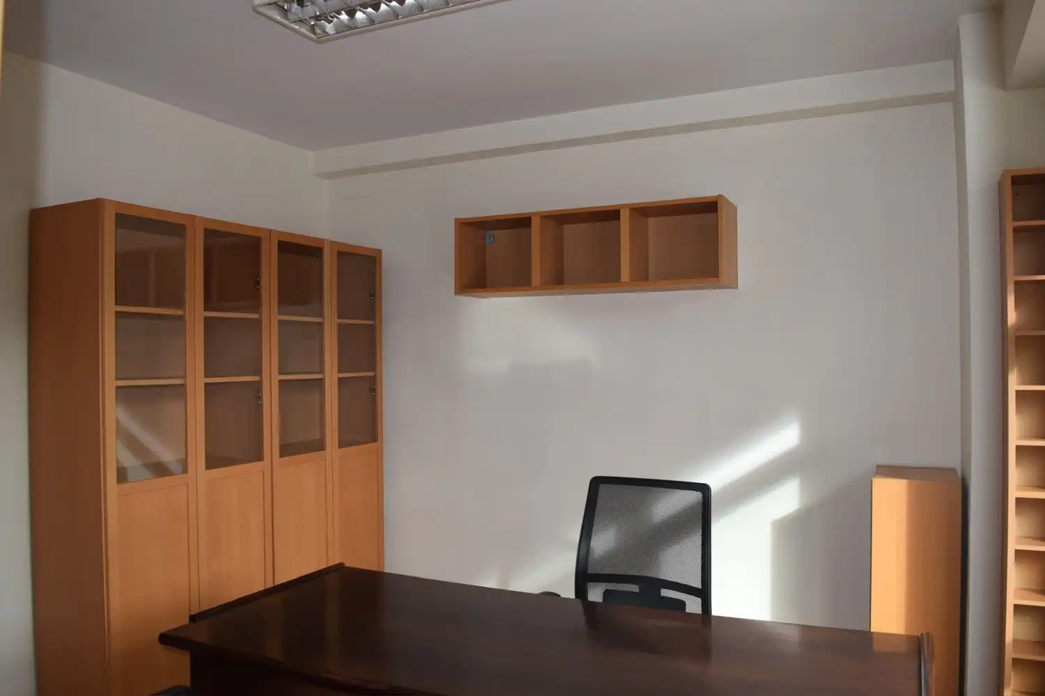 Oficina de alquiler en Oviedo  con Calefacción