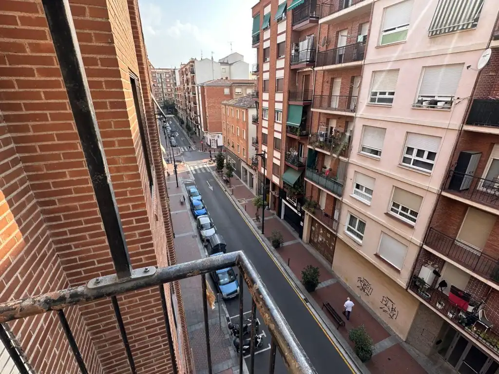 Piso en venta en Calle Doctor Múgica, 15, Gran Via
