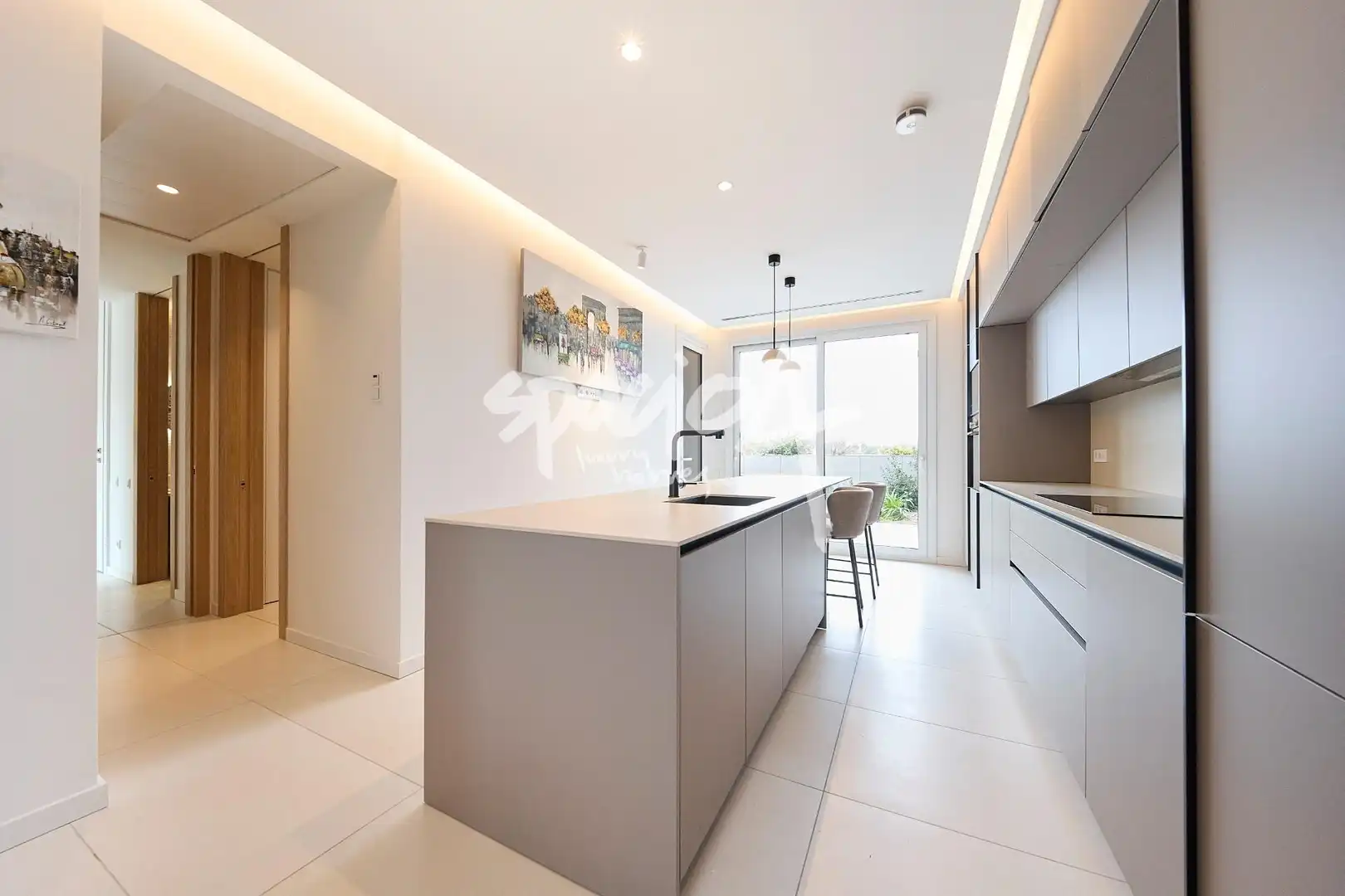 Cocina de Ático de alquiler en Pozuelo de Alarcón con Aire acondicionado, Calefacción y Jardín privado