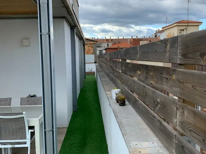 Terrassa de Pis de lloguer en Girona Capital amb Aire condicionat, Terrassa i Balcó