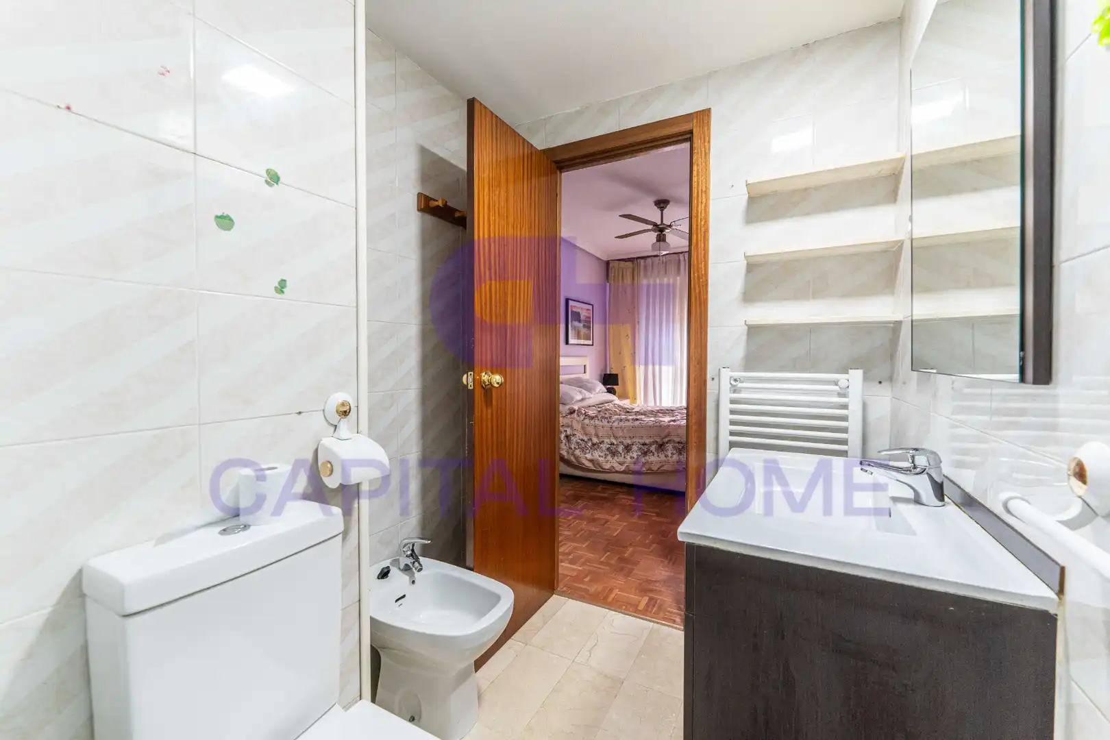 Baño de Piso en venta en Fuenlabrada con Terraza, Amueblado y Horno
