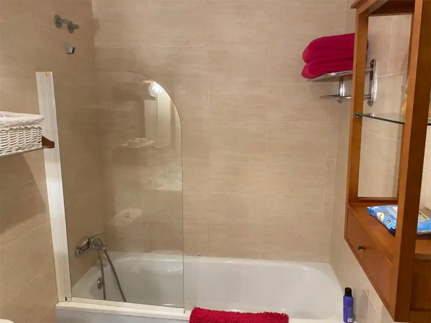 Baño de Ático en venta en Serra con Aire acondicionado, Trastero y Amueblado