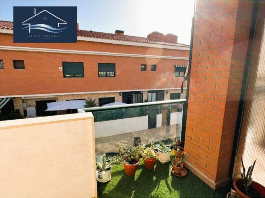 Vista exterior de Casa o xalet en venda en Sant Joan d'Alacant amb Aire condicionat, Calefacció i Jardí privat