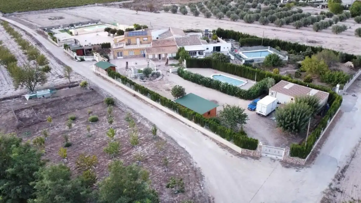 House with pool for sale in El Rabal