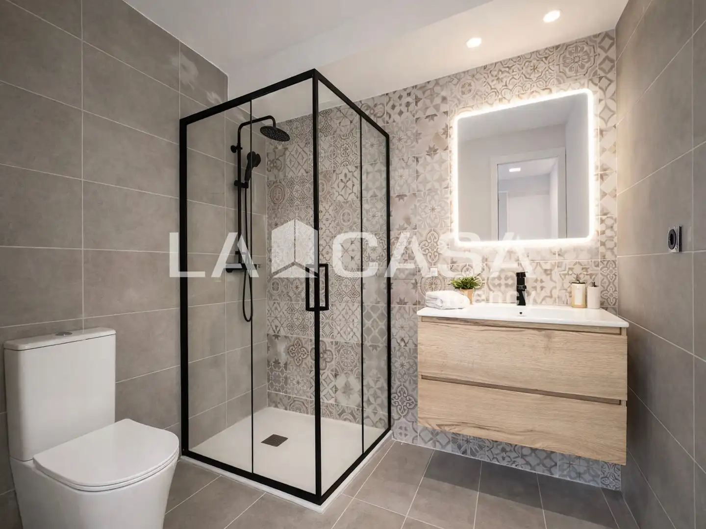 Badezimmer von Maisonette zum Verkauf in Badalona mit Klimaanlage