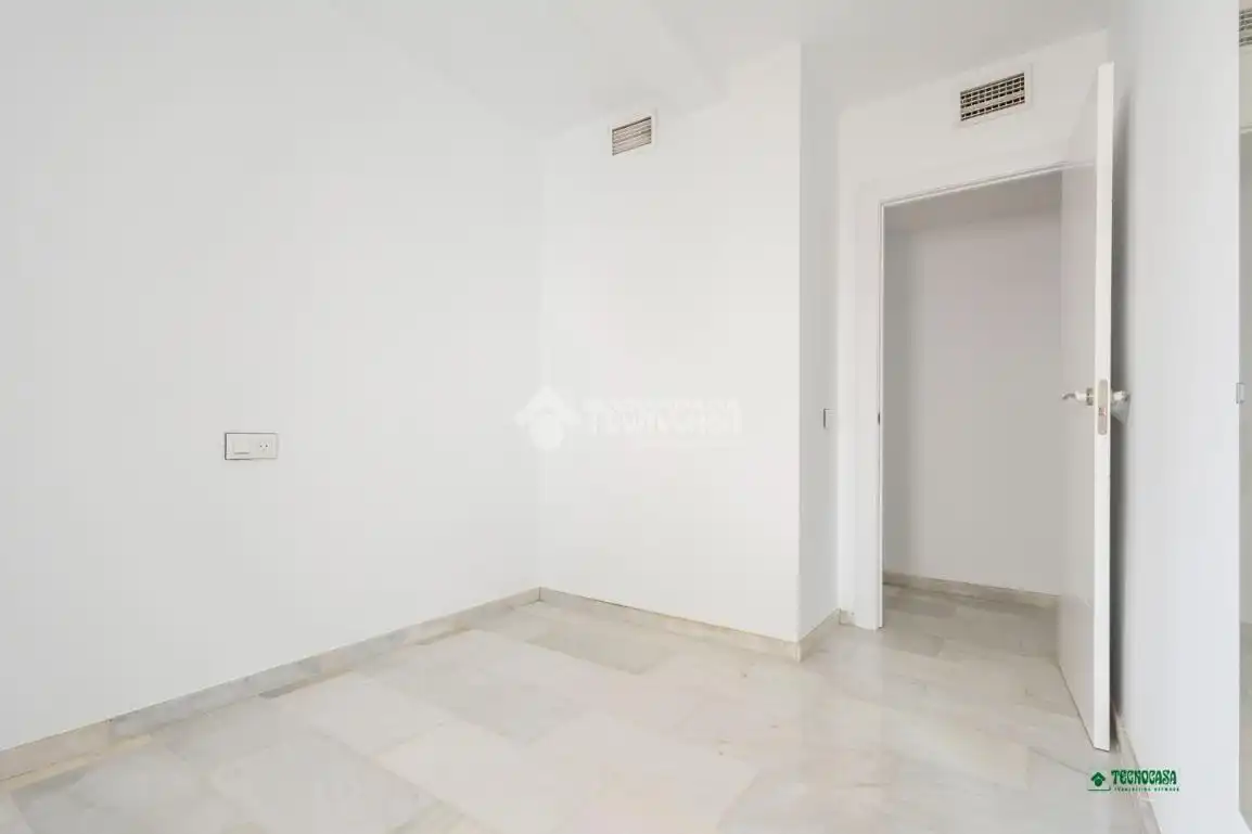 Bedroom of Flat for sale in Almería  with Air Conditioner