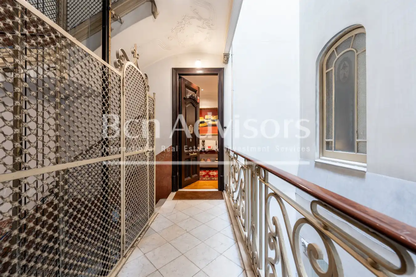 Piso con terraza en venta en Carrer de València, imagen 52