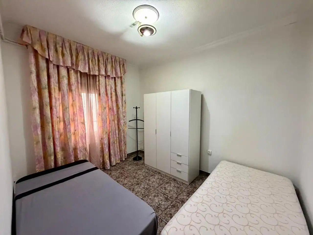 Habitación de Piso en venta en Montcada i Reixac con Aire acondicionado, Calefacción y Amueblado