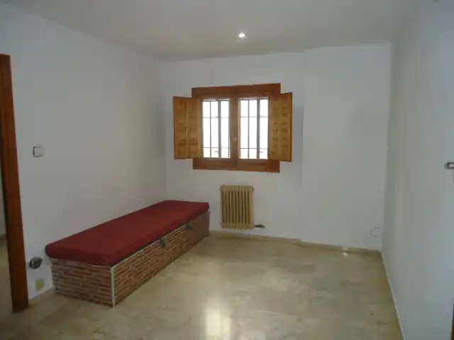 Apartamento en venta en Granada con Calefacción