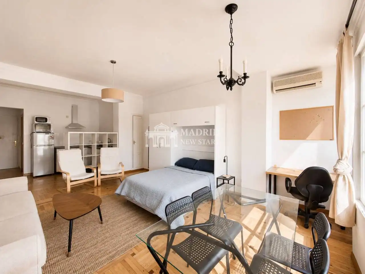 Habitación de Estudio de alquiler en Madrid con Aire acondicionado, Calefacción y Parquet