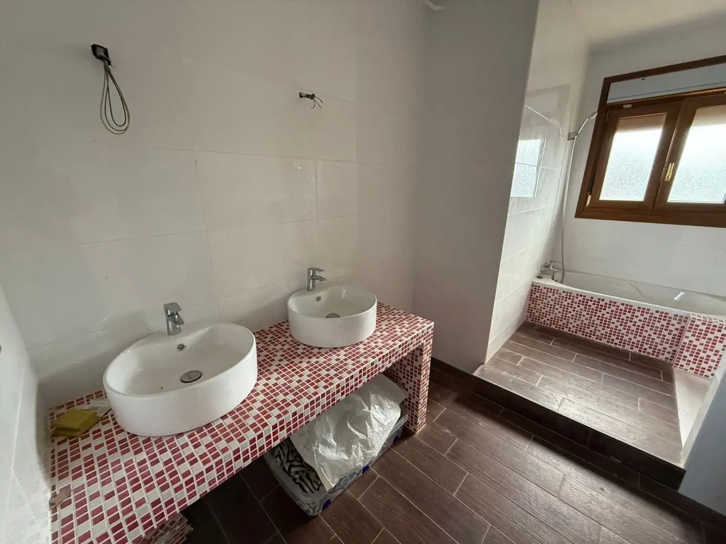 Bany de Casa o xalet en venda en Bárcena de Cicero amb Calefacció, Jardí privat i Terrassa