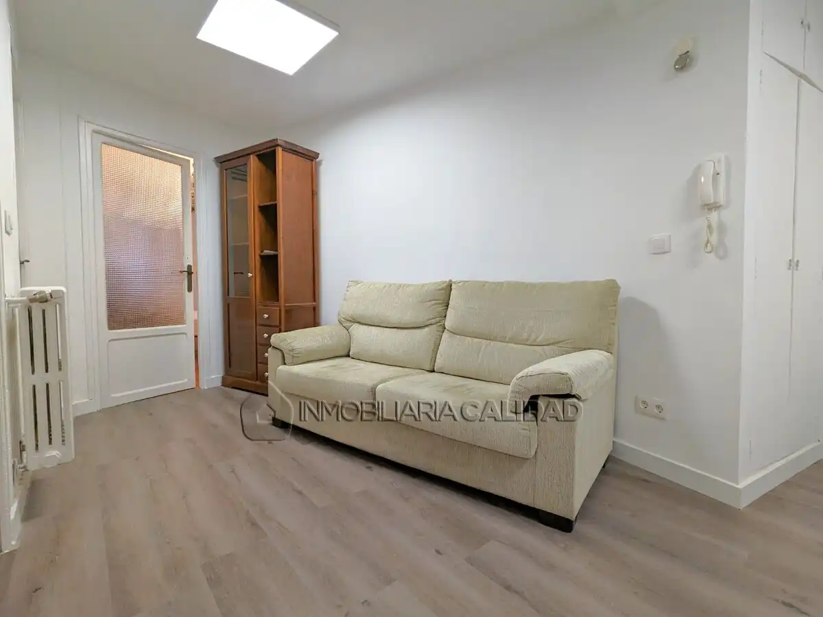 Sala de estar de Piso de alquiler en Burgos con Calefacción y Amueblado