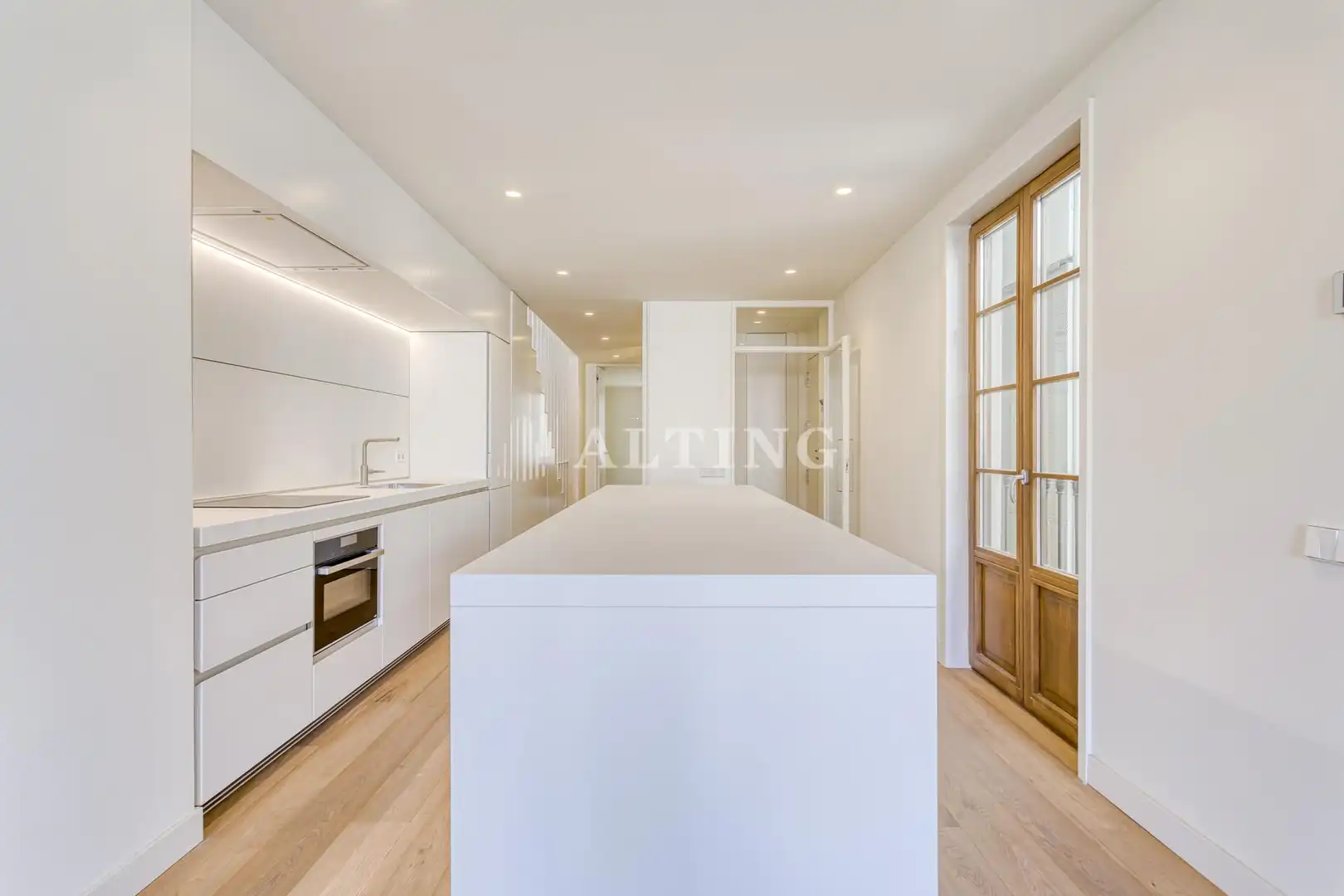 Appartamento con ascensore in vendita a Calle Pau Claris, imagen 8