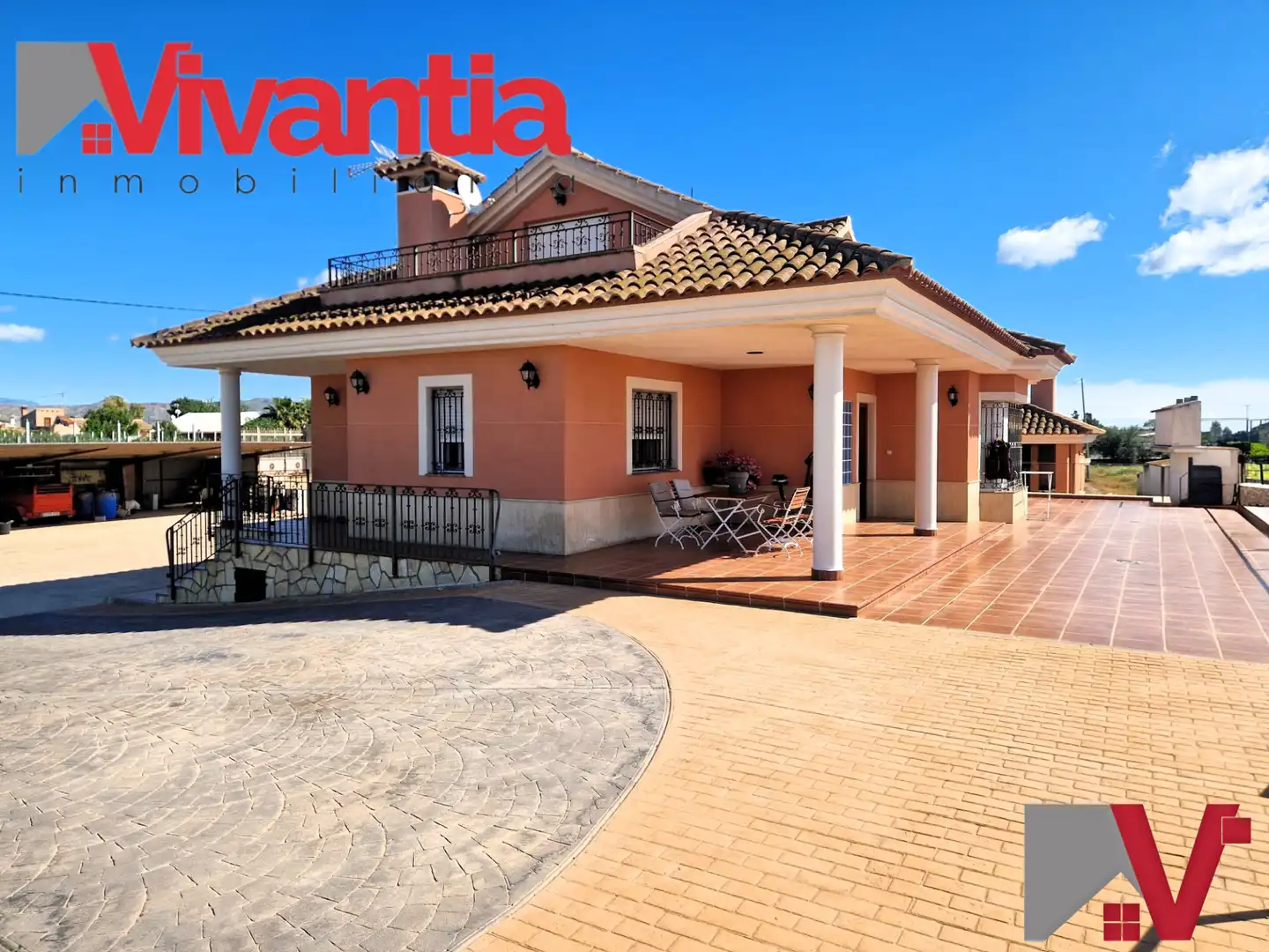 Detached house with garden for sale in Pedanías Centro