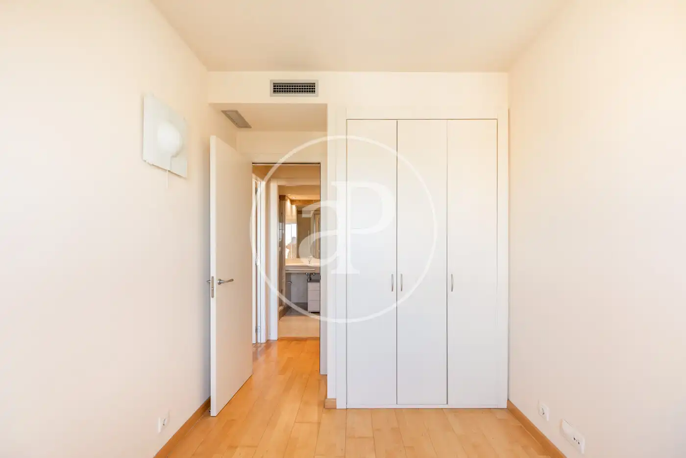 Piso en venta en Barcelona con Aire acondicionado, Calefacción y Jardín privado