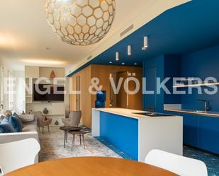 Sala d'estar de Apartament de lloguer en  Barcelona Capital amb Aire condicionat, Calefacció i Parquet