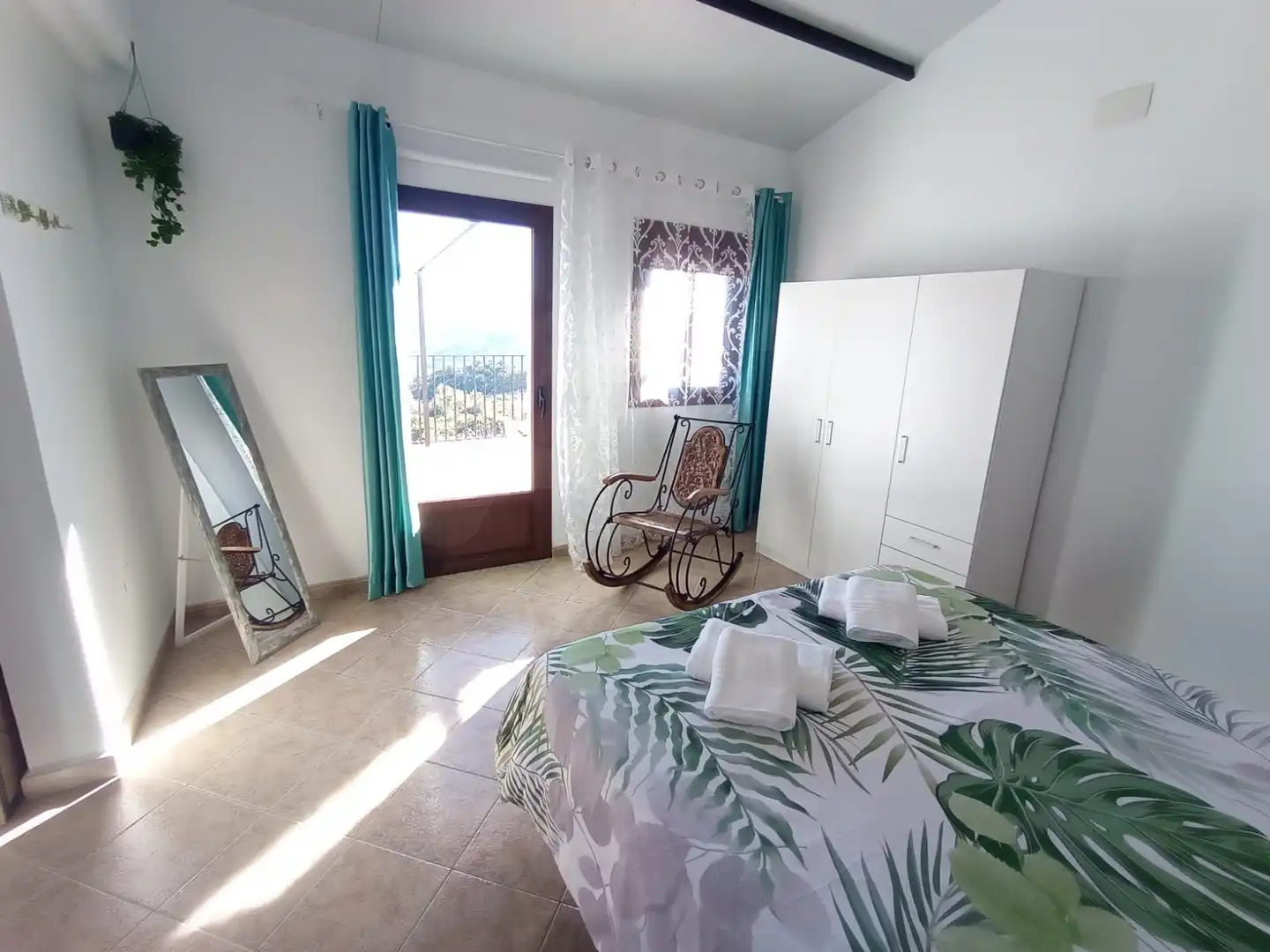 Dormitori de Casa o xalet en venda en Cortes de la Frontera amb Aire condicionat, Calefacció i Terrassa